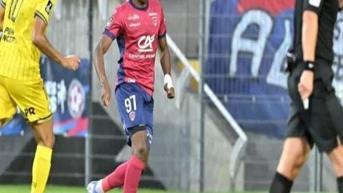 霍勒迪谈防守：激情满满却难被共情